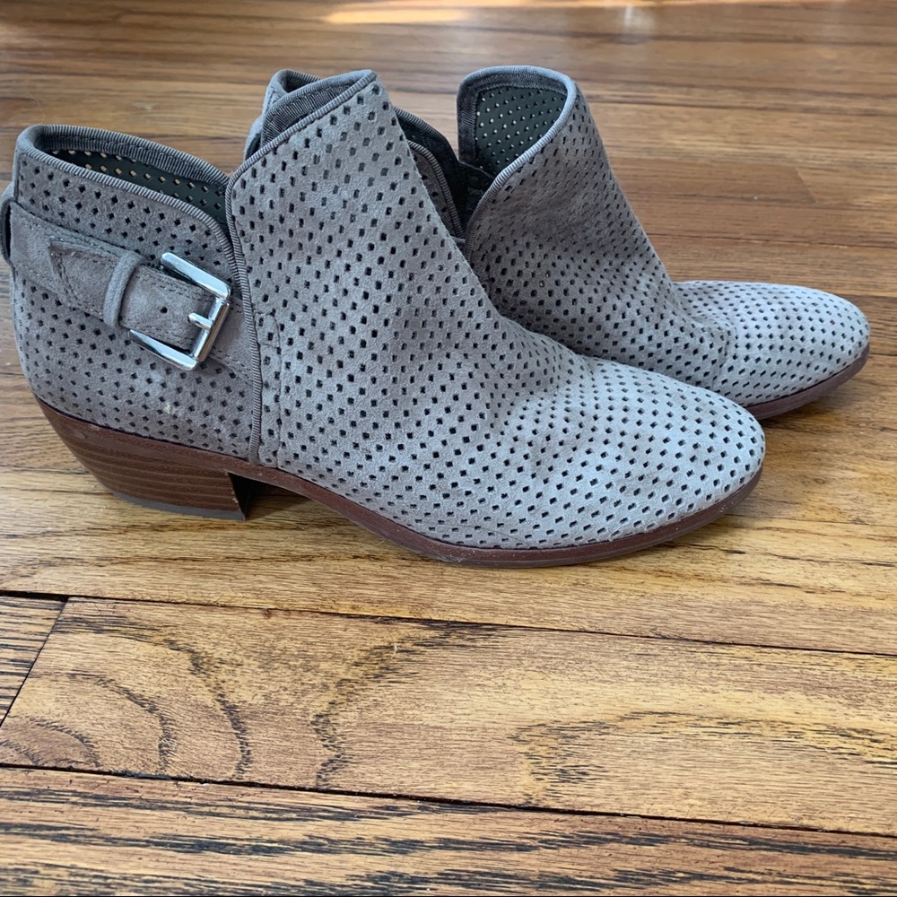 Sam Edelman Tan Heeled Booties